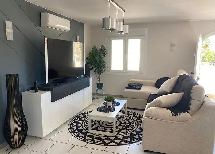 Greyjoy - Azulenacalpe Βίλα